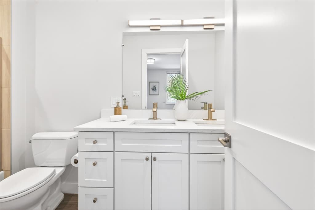 Condominium at 52 Fisher Ave # 302, Boston MA 02130, photo 21 of 39