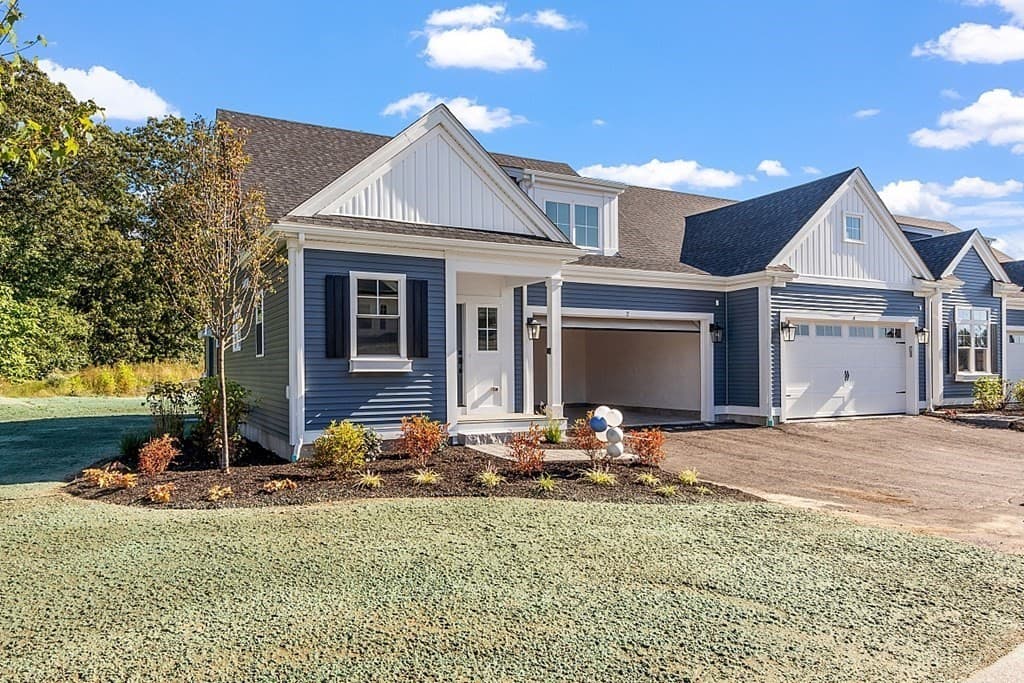 Condominium at 25 Palmetto Drive # 25, Bellingham MA 02019, Bellingham, photo 13 of 14