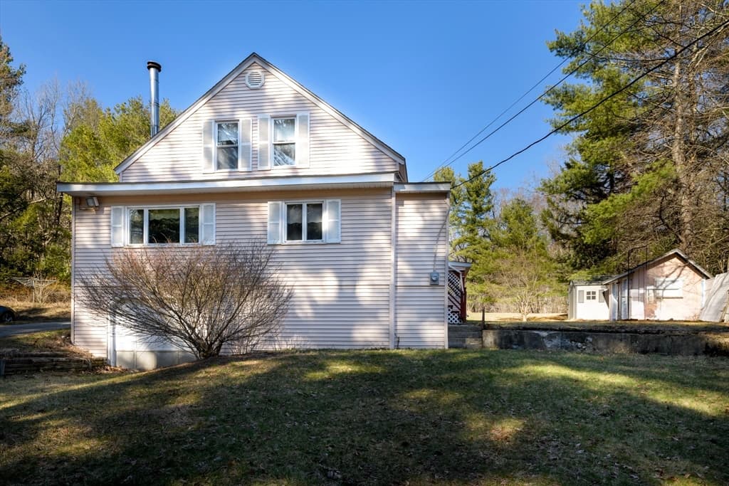 1138 Wachusett St, Holden MA 01520