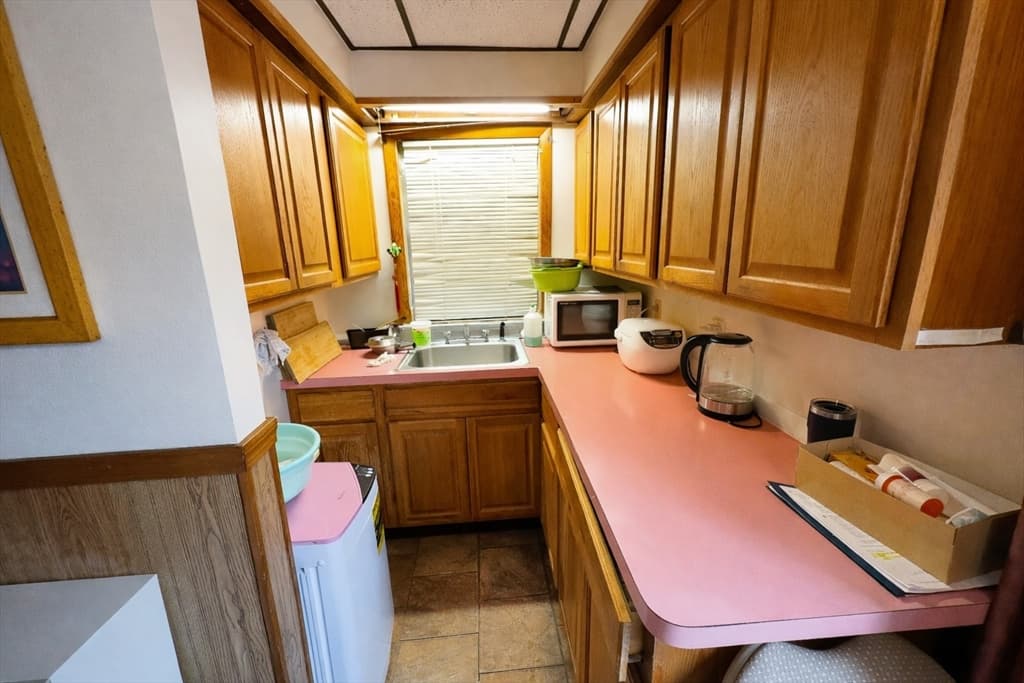 328 Brooks St, Worcester MA 01606 photo 13