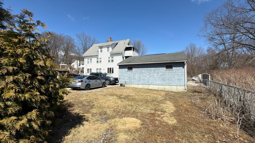 328 Brooks St, Worcester MA 01606 photo 7
