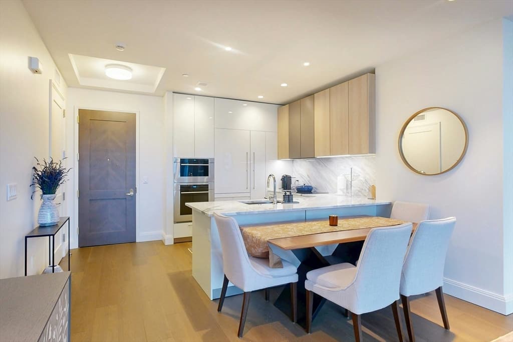 Condominium at 240 Devonshire Street # U3814, Boston MA 02110, photo 4 of 40