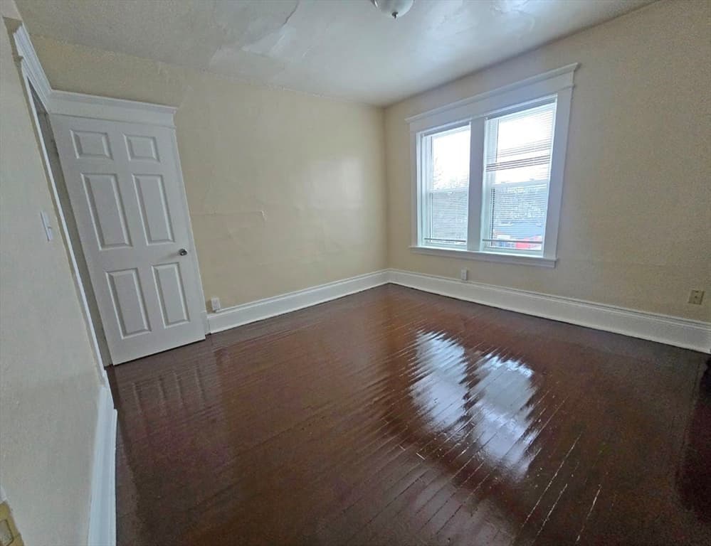 5+ Family - 5+ Units Up/Down at 236-240 Locust St, Springfield MA 01108, Springfield, photo 12 of 22