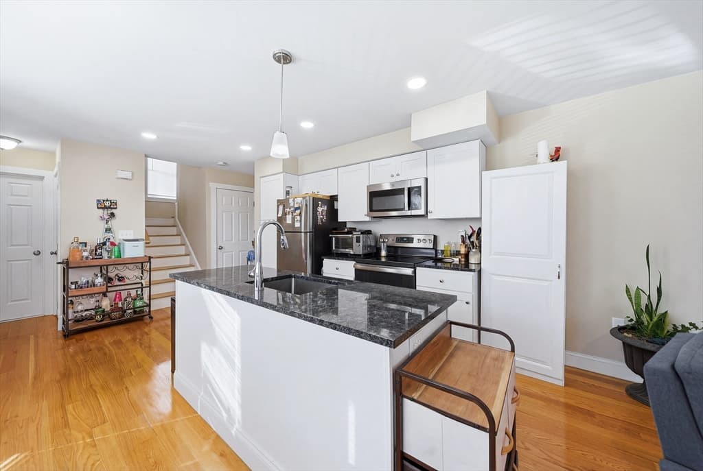 Single Family Residence at 527 Norfolk Street, Boston MA 02126, Boston, photo 9 of 37