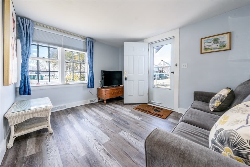 62 Pine Avenue, Barnstable MA 02601 photo 5