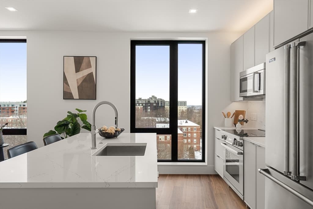 Condominium at 1515 Commonwealth Ave # 702, Boston MA 02135, photo 4 of 41