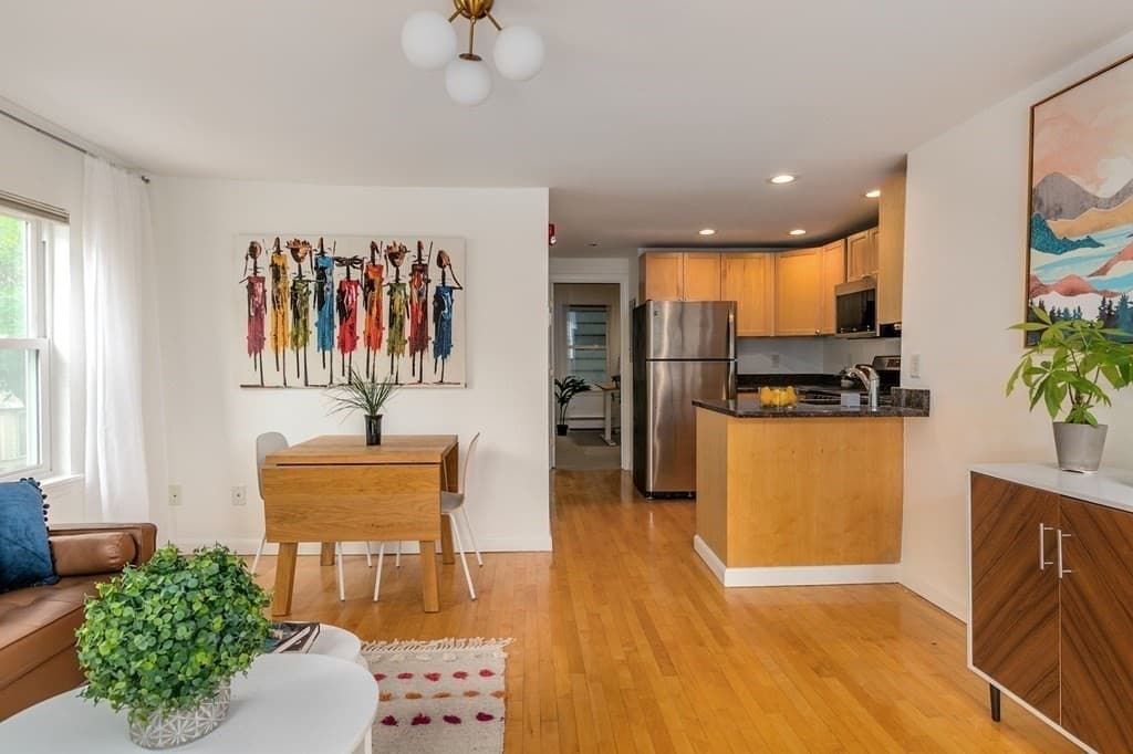Condominium at 95 2nd Street # 3, Cambridge MA 02141, Cambridge, photo 3 of 12