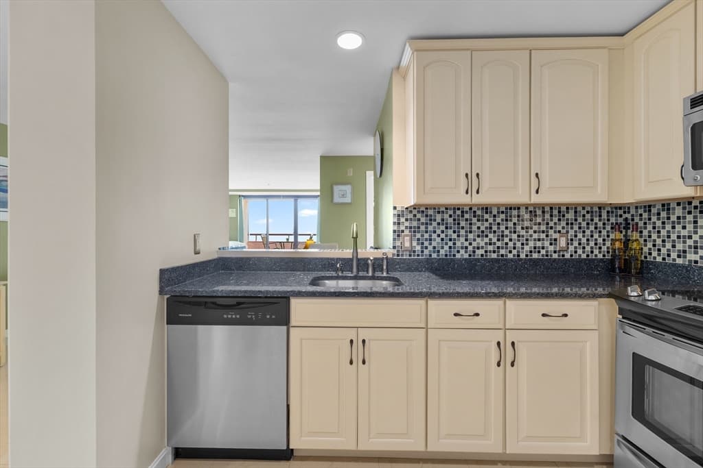 350 Revere Beach Blvd # 12N, Revere MA 02151 photo 9