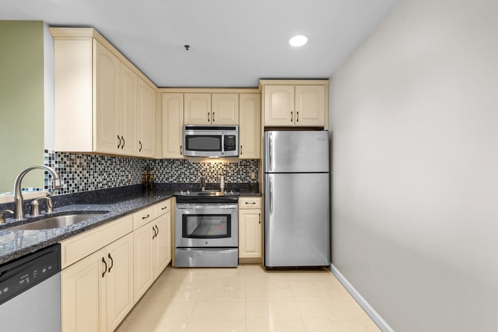 350 Revere Beach Blvd # 12N, Revere MA 02151 photo 8