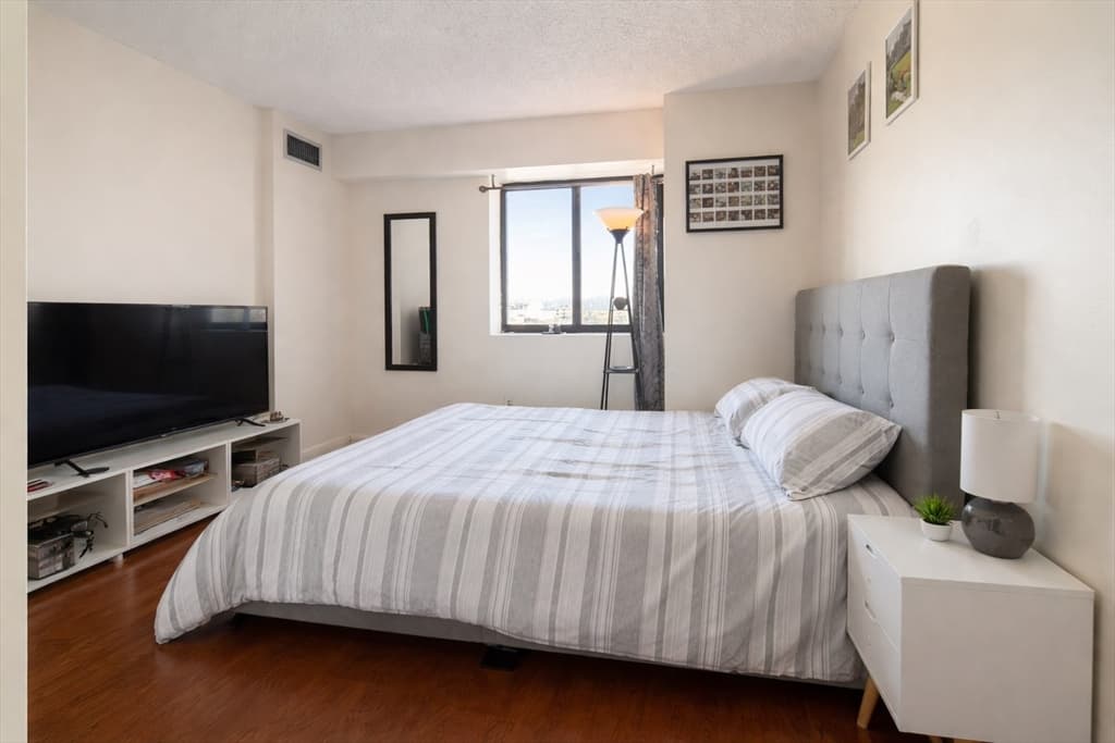 Condominium at 15 N Beacon St # 428, Boston MA 02134, photo 5 of 16