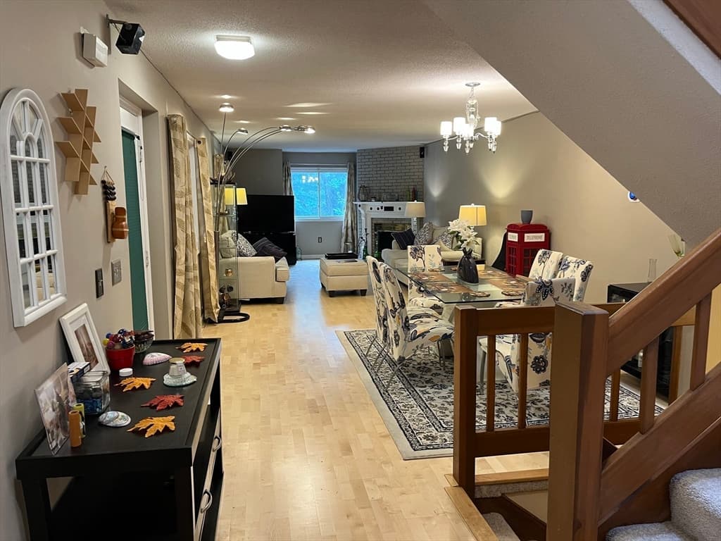 Condominium at 262 Captain Eames Circle # 262, Ashland MA 01721, photo 4 of 15