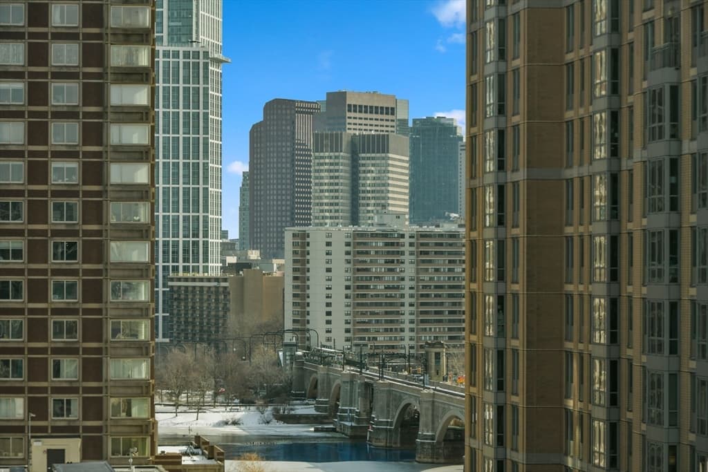 Condominium at 2 Earhart Street # 1001, Cambridge MA 02141, Cambridge, photo 18 of 41