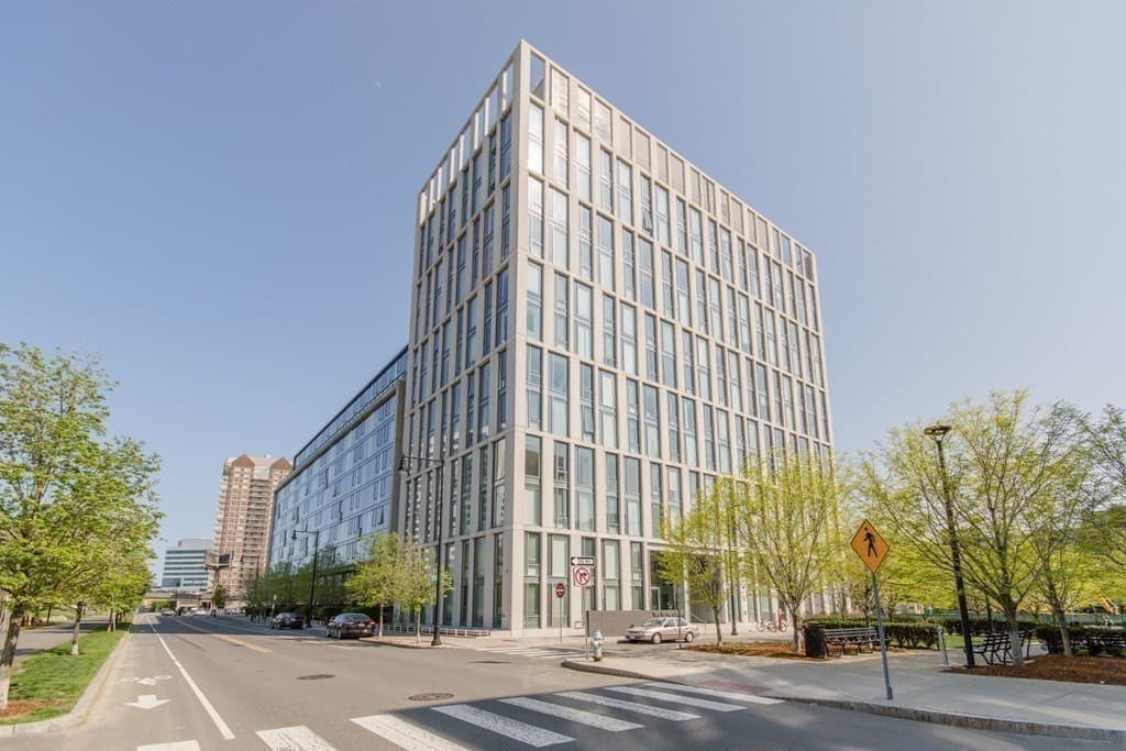 Condominium at 2 Earhart Street # 1001, Cambridge MA 02141, Cambridge, photo 19 of 41