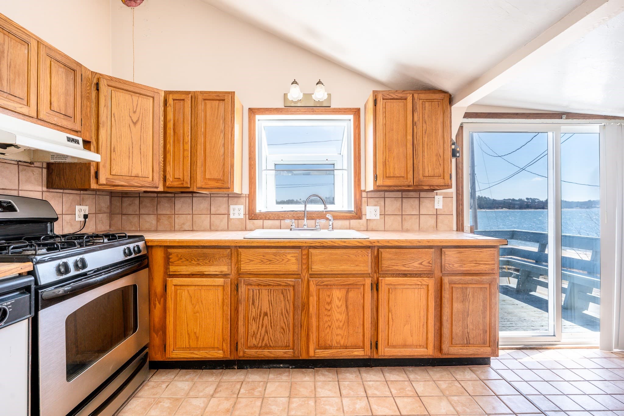 Condominium at 25 Nautical Way, Bourne MA 02532, photo 8 of 25