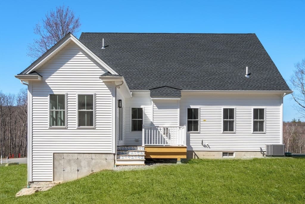 Single Family Residence at 306 Fisher Rd, Holden MA 01520, Holden, photo 2 of 36