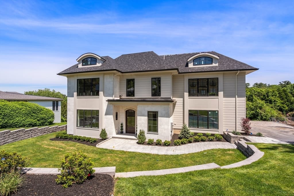 458 Dudley Rd, Newton MA 02459