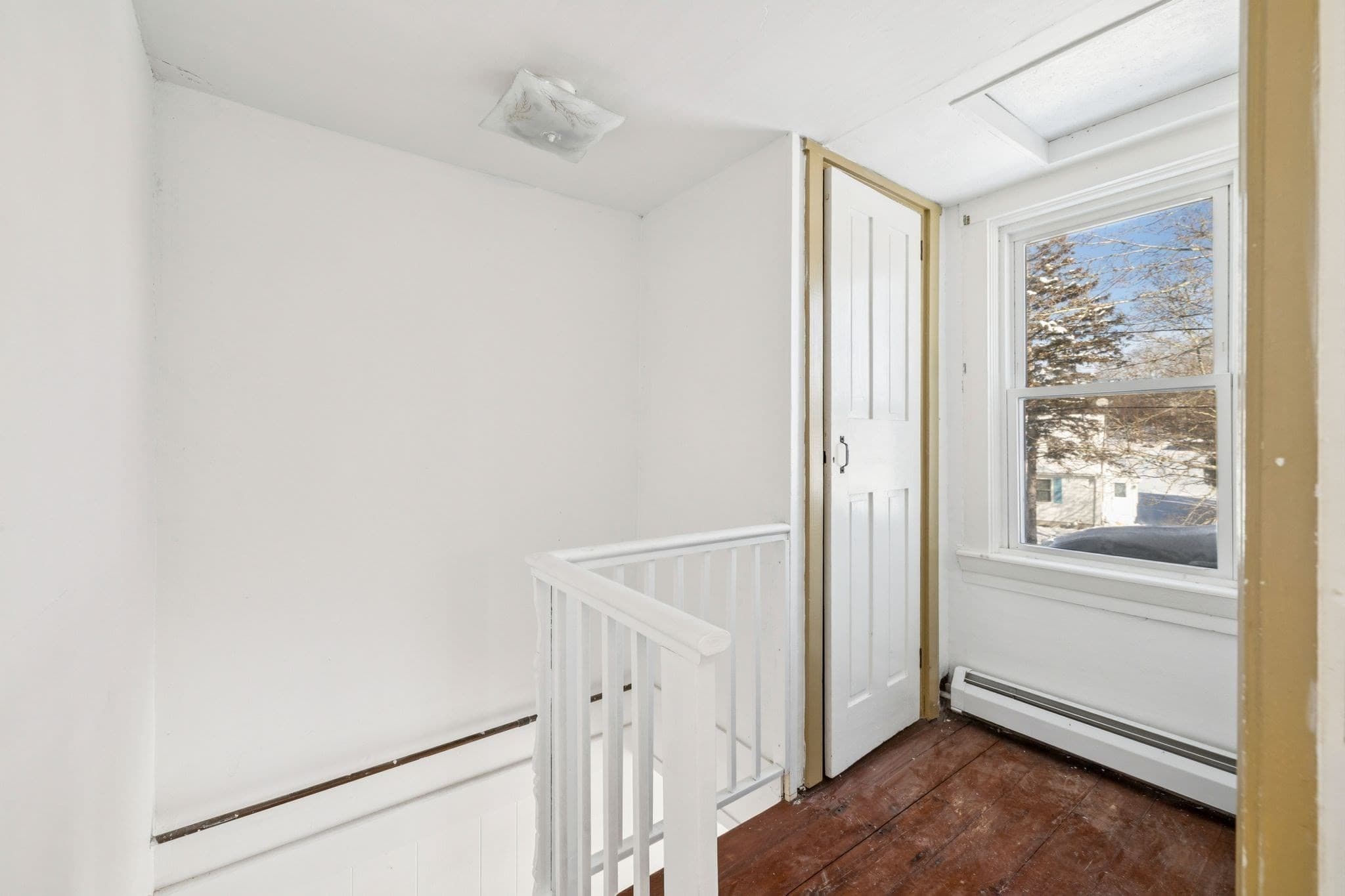 86 Elm St, Swansea MA 02777