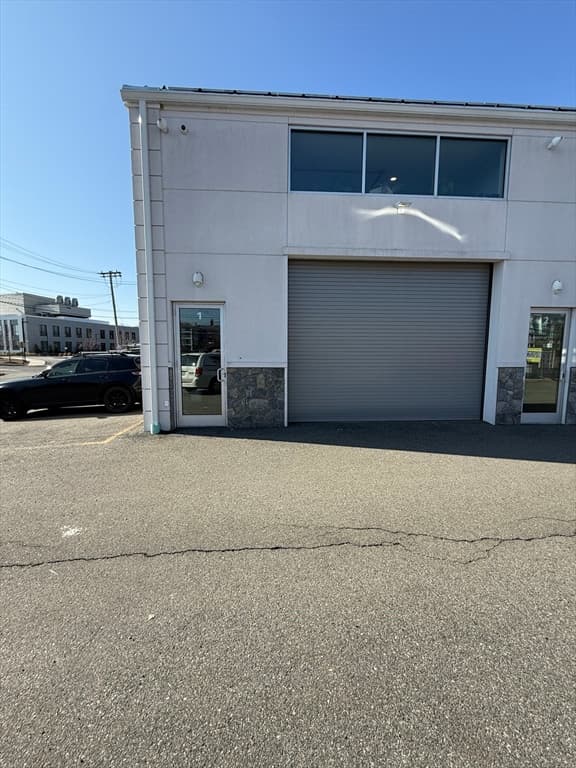586 Pleasant # 1, Watertown MA 02472