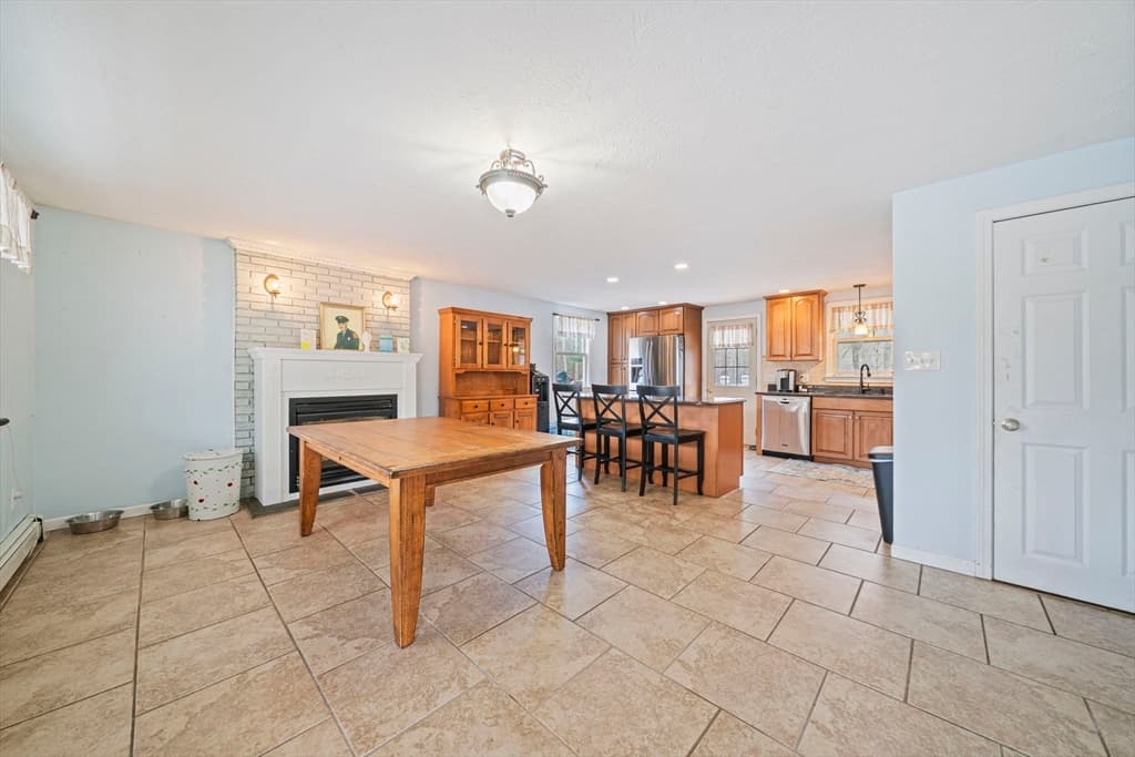 Single Family Residence at 15 Rockland St, Hanover MA 02339, photo 11 of 42