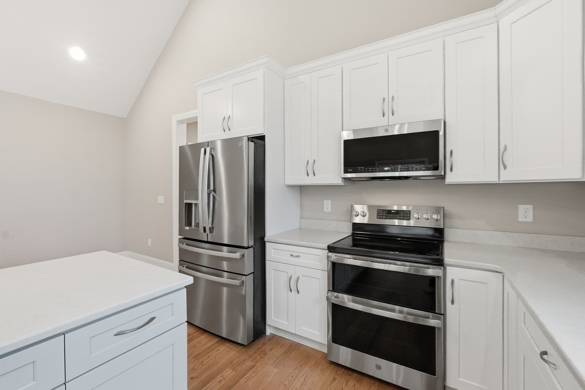 Single Family Residence at 18 Lakeshore Drive, Douglas MA 01516, photo 14 of 42