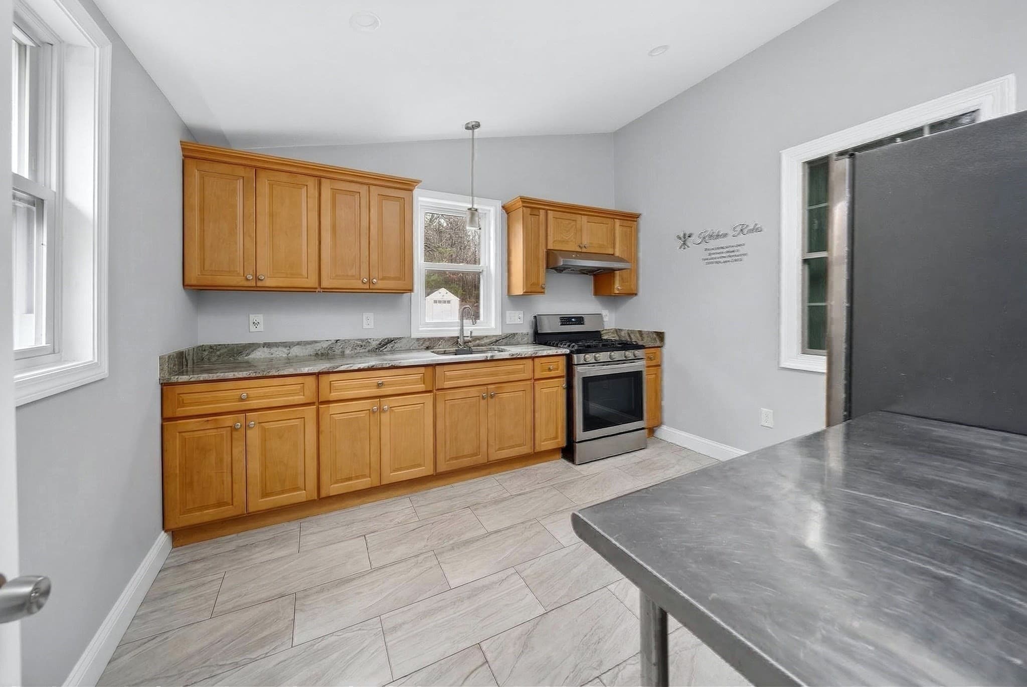 Single Family Residence at 2 Hitching Post Ln, Methuen MA 01844, Methuen, photo 36 of 40