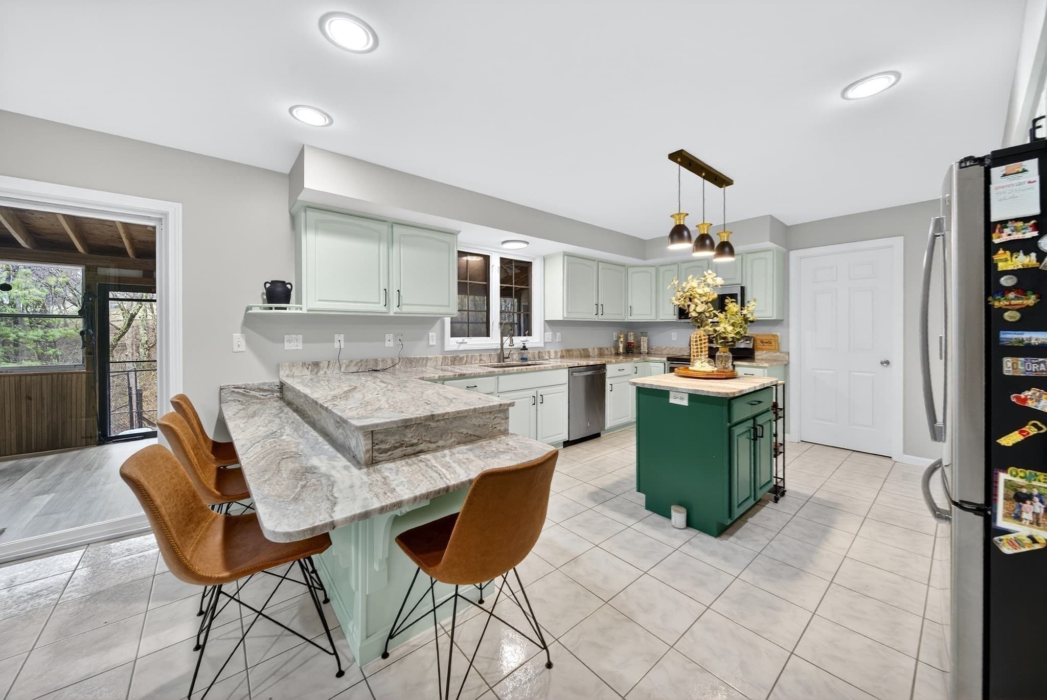 Single Family Residence at 2 Hitching Post Ln, Methuen MA 01844, Methuen, photo 9 of 40