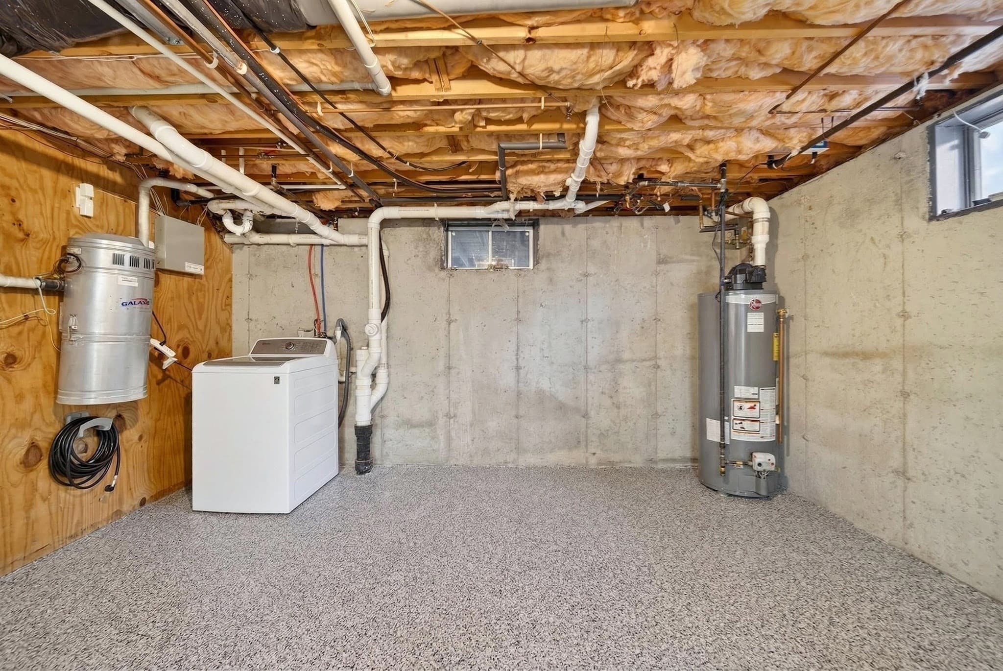 Single Family Residence at 2 Hitching Post Ln, Methuen MA 01844, Methuen, photo 40 of 40