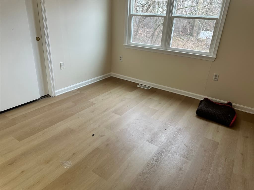 Single Family Residence at 18 Tobin Ave # 18, Chelmsford MA 01863, photo 5 of 16