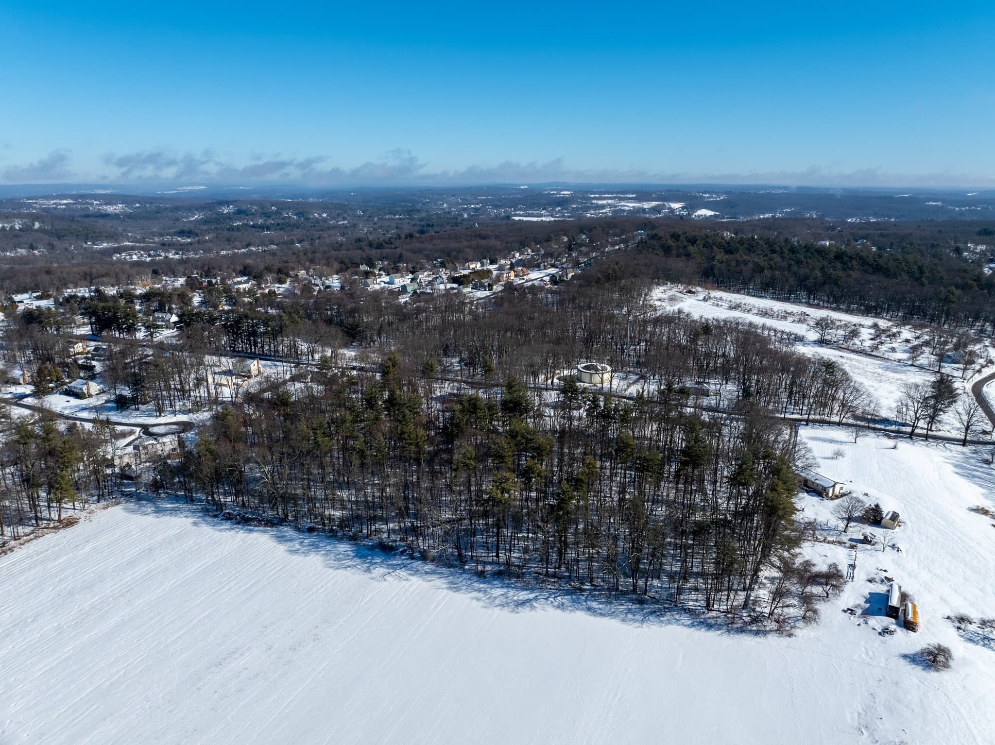 Residential at 82 Dodge Hill Rd, Sutton MA 01590, photo 3 of 8