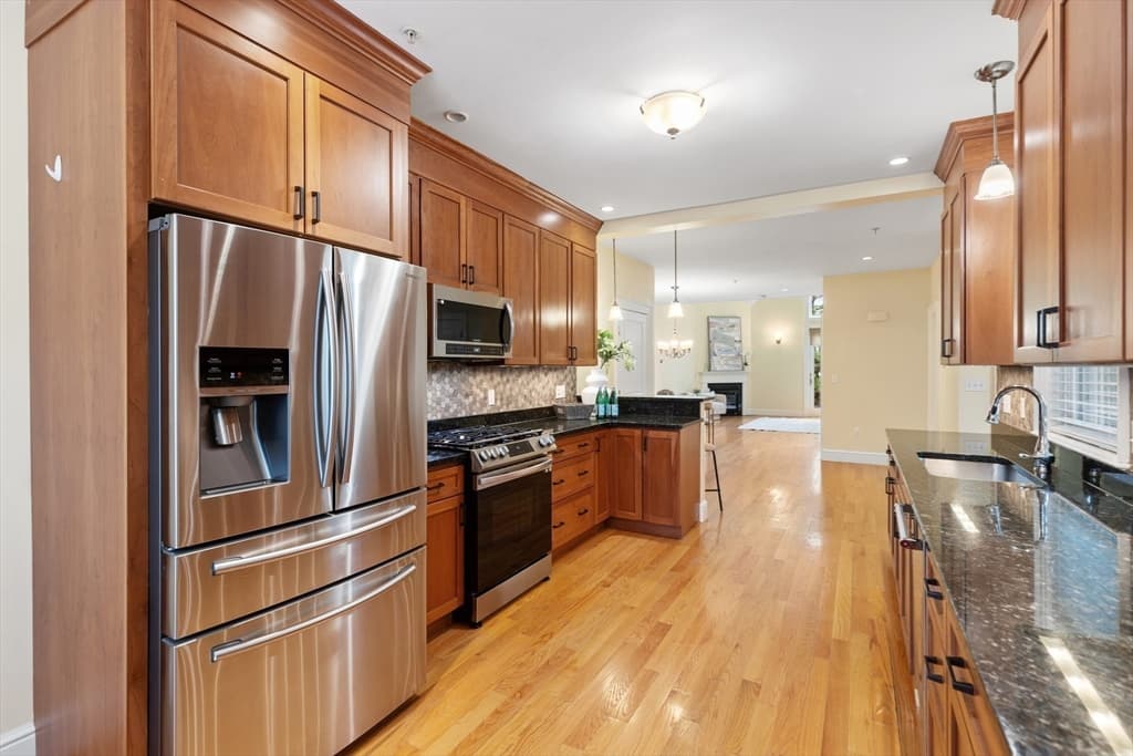 Single Family Residence at 38 Courtyard Pl, Lexington MA 02420, Lexington, photo 9 of 23