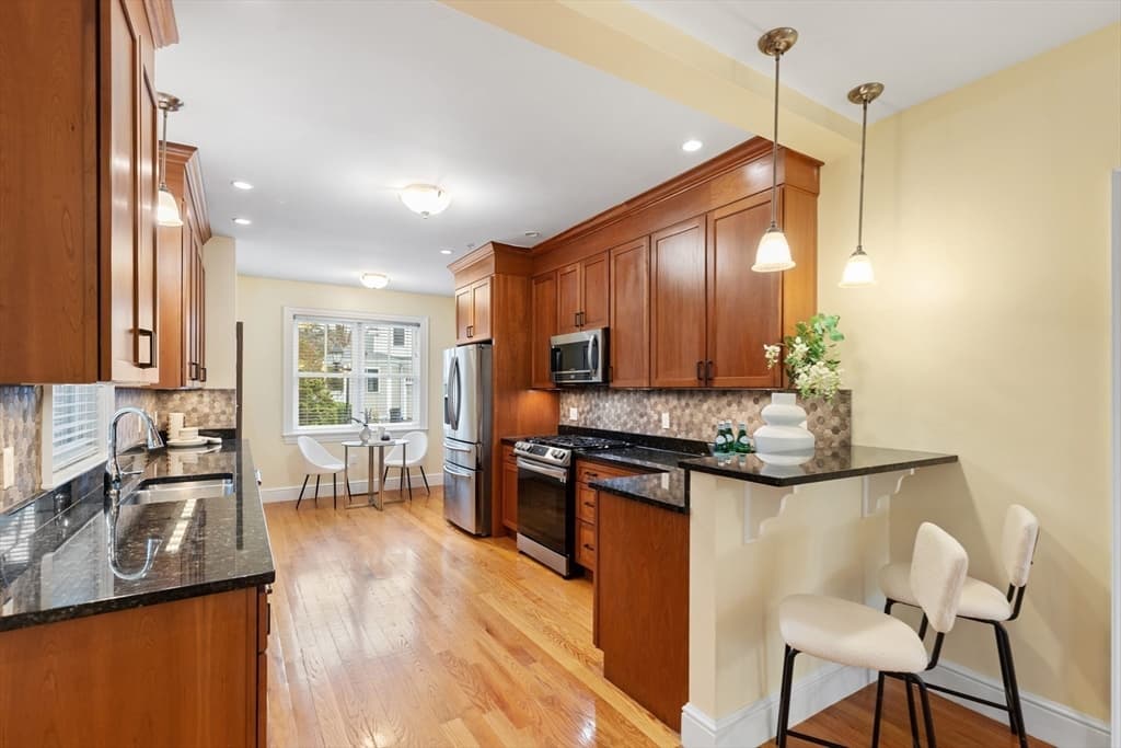 Single Family Residence at 38 Courtyard Pl, Lexington MA 02420, Lexington, photo 8 of 23