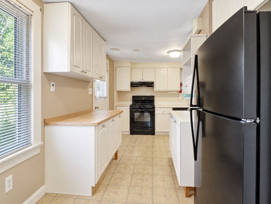 Single Family Residence at 69 Appleton St, Saugus MA 01906, photo 19 of 42