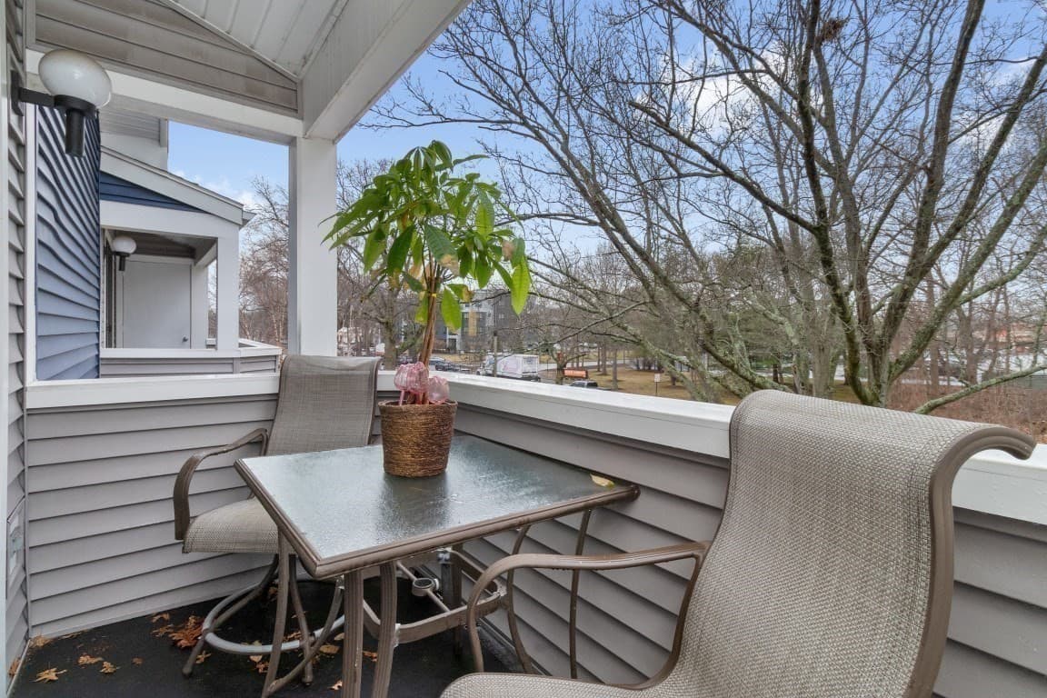 Condominium at 1210 Vfw Pkwy # 12, Boston MA 02132, Boston, photo 5 of 21