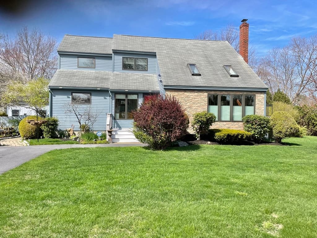Single Family Residence at 16 Howard Ave, Wells ME 04090, photo 6 of 34