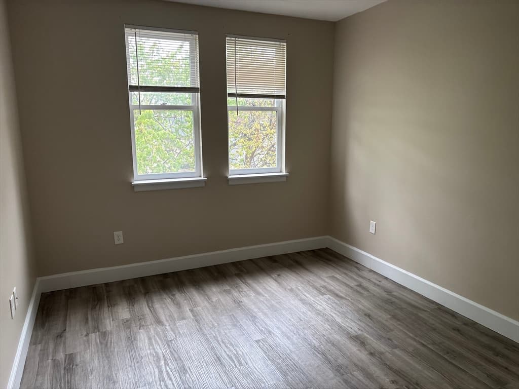 34 Sumner Ave # 301, Springfield MA 01108 photo 4