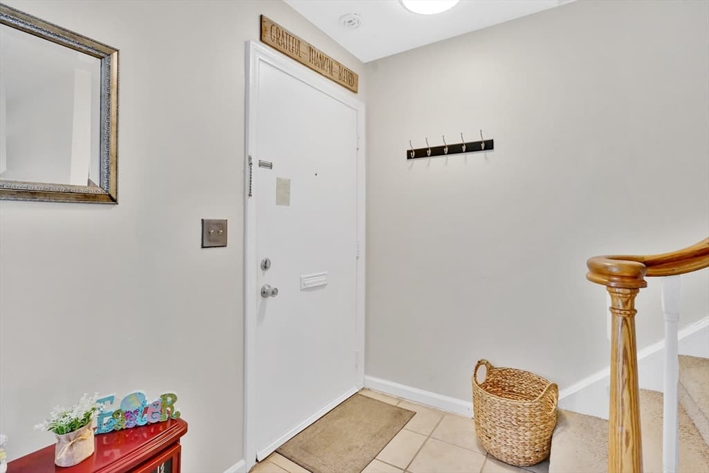 80 Yorktown Dr # 80, Springfield MA 01108 photo 3