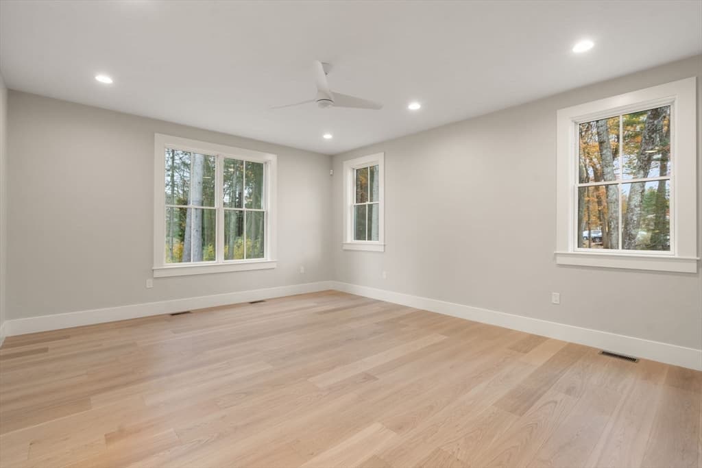 Condominium at 21 Country Farm Rd # 21, Framingham MA 01701, Framingham, photo 7 of 8