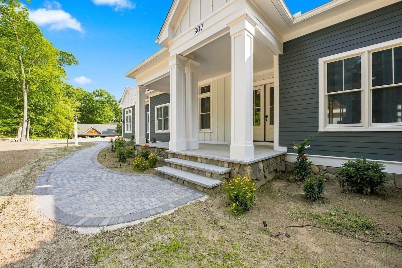 Single Family Residence at 307 Se Main St Lot 9, Douglas MA 01516, photo 11 of 39