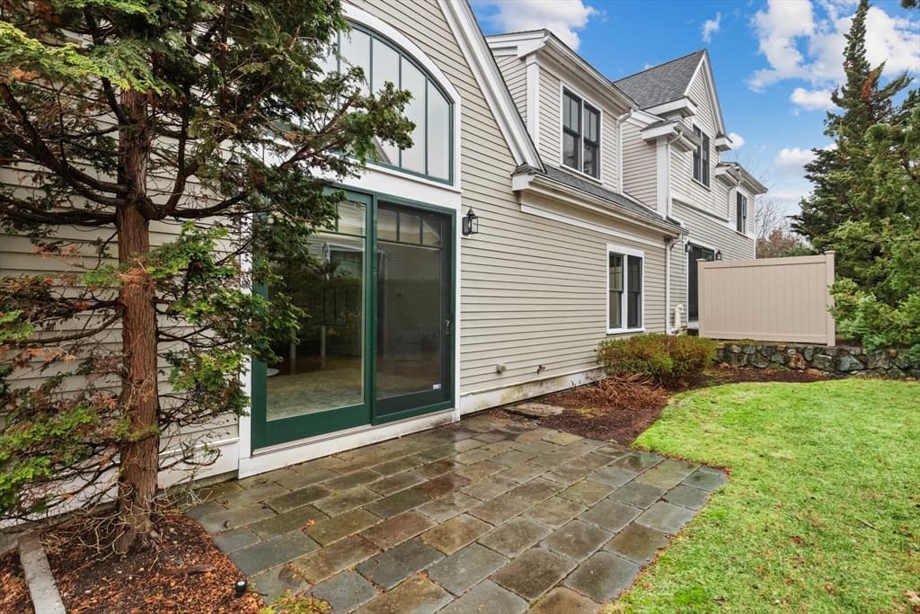 Condominium at 38 Courtyard Pl # 38, Lexington MA 02420, Lexington, photo 23 of 23