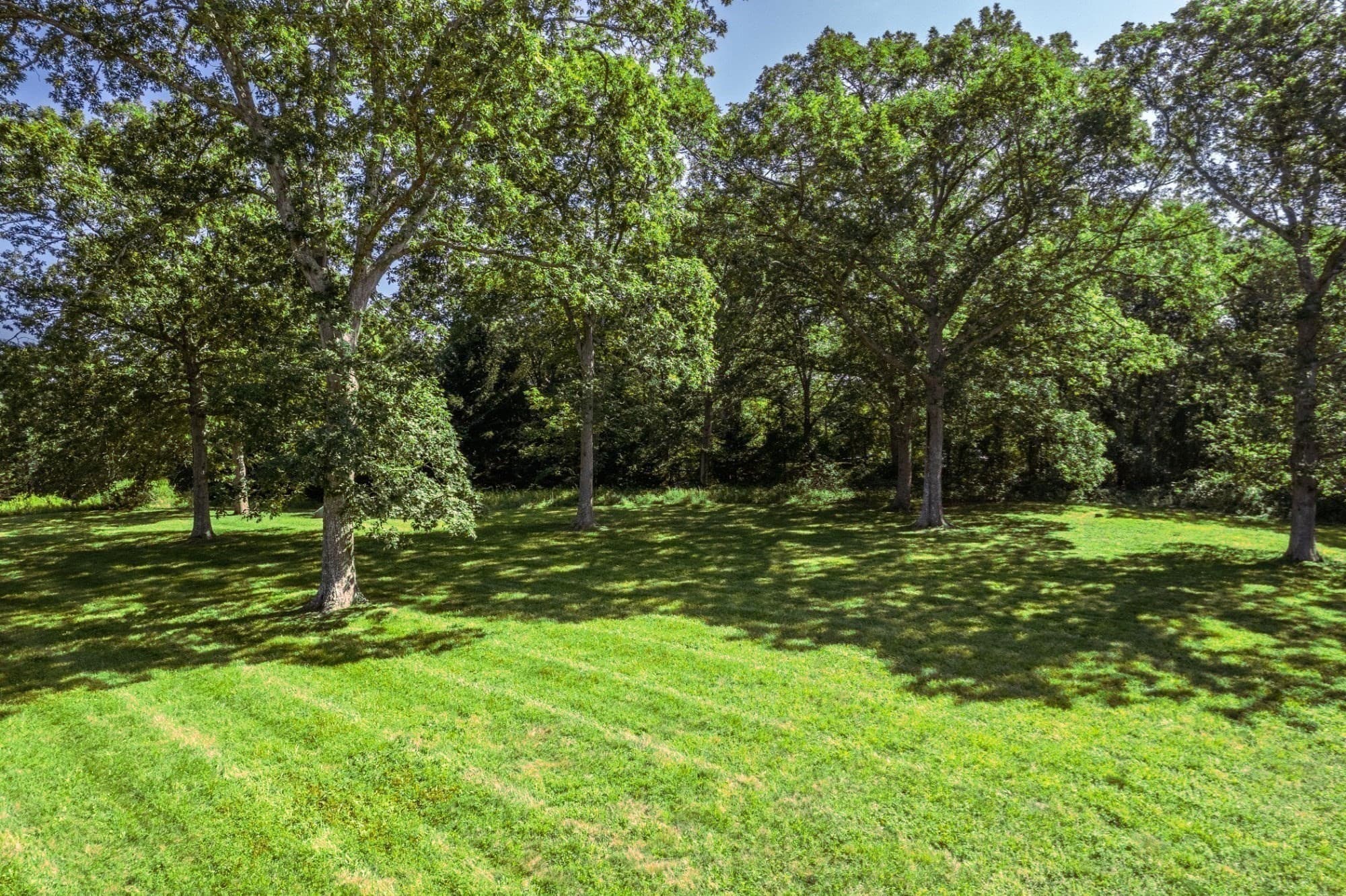 Residential at 26 Flint Hill Road, West Tisbury MA 02575, photo 4 of 13