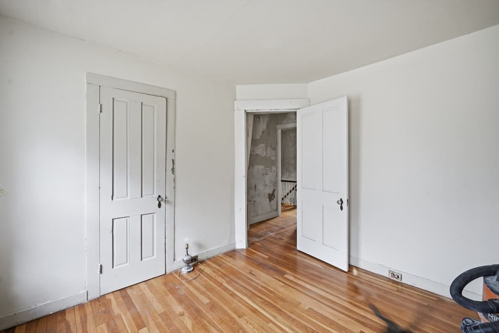Single Family Residence at 1177 Northampton St, Holyoke MA 01040, Holyoke, photo 13 of 29