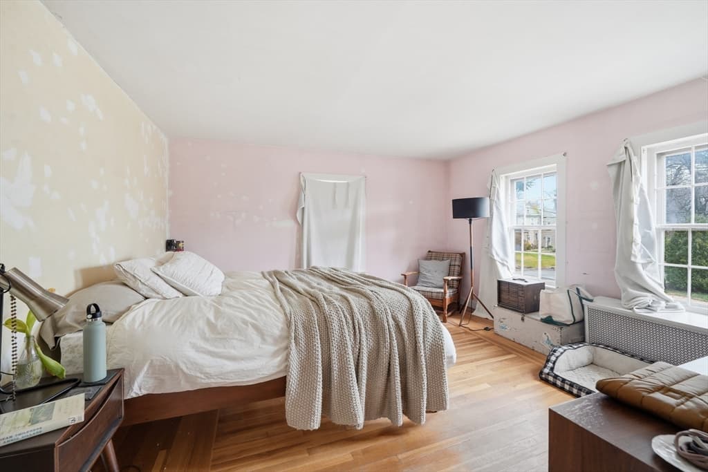 Single Family Residence at 1177 Northampton St, Holyoke MA 01040, Holyoke, photo 20 of 29