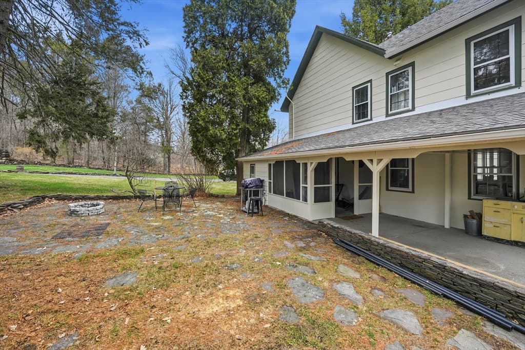 Single Family Residence at 1177 Northampton St, Holyoke MA 01040, Holyoke, photo 25 of 29