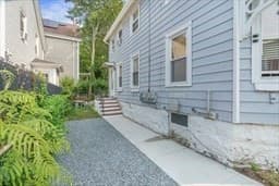 135 Arnold St, New Bedford MA 02740