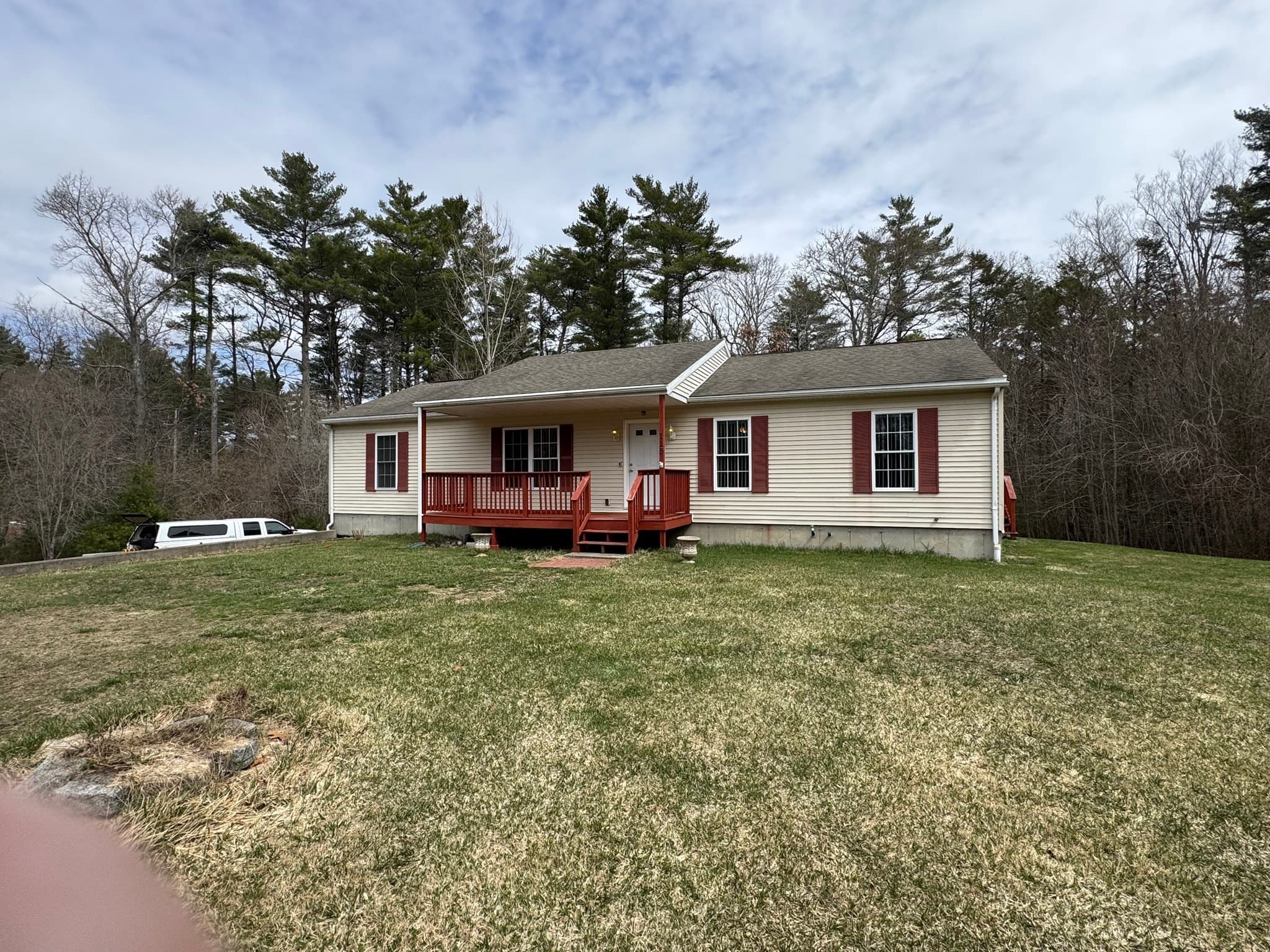 Single Family Residence at 115 Flag Swamp Rd, Dartmouth MA 02747, photo 3 of 11