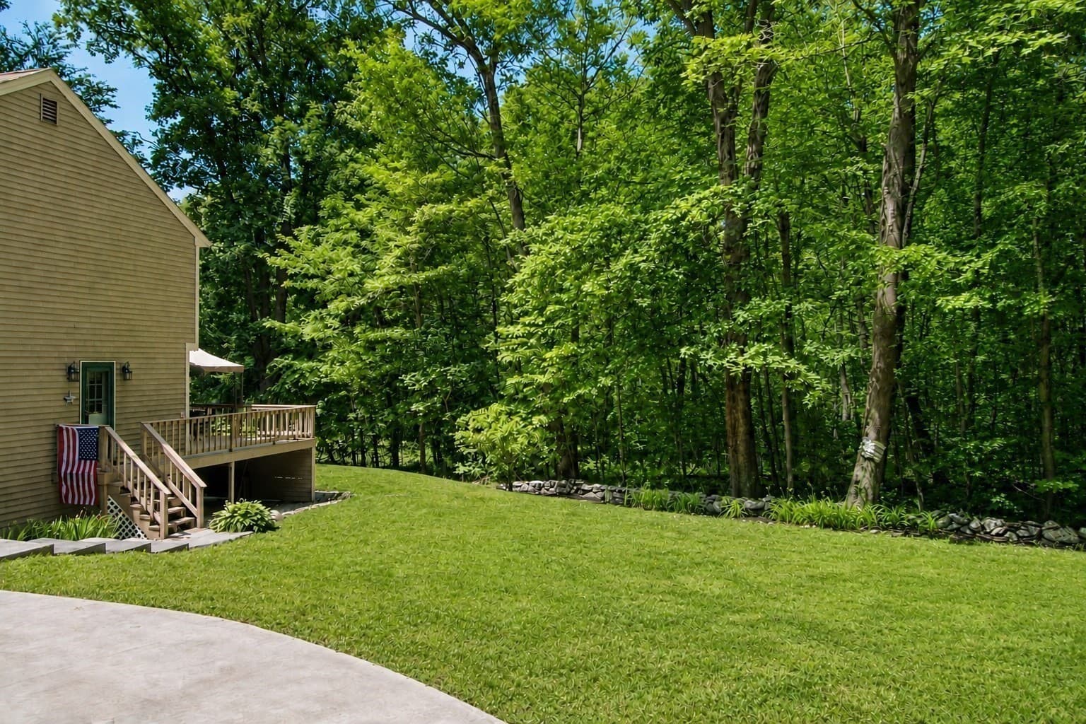 Single Family Residence at 32 Sibley Rd, Sutton MA 01590, photo 21 of 28
