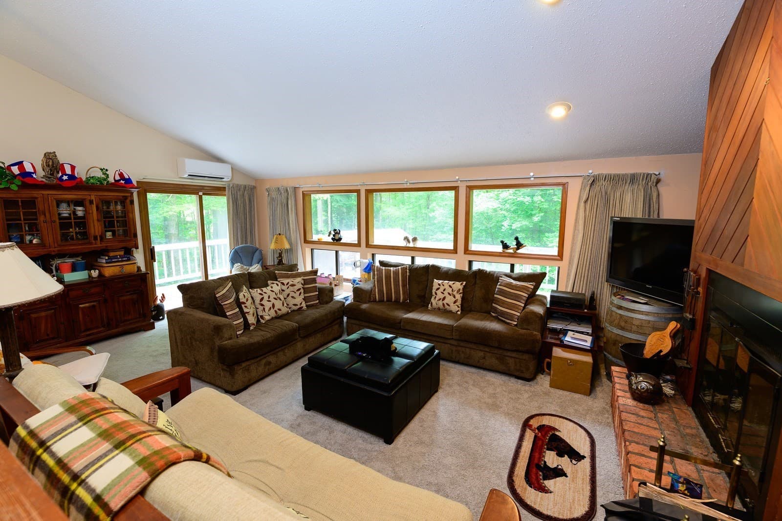 Single Family Residence at 303 Lakeshore, Sandisfield MA 01255, photo 9 of 28