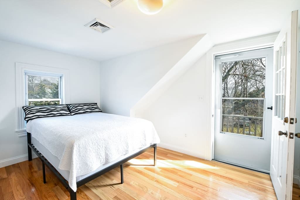 Condominium at 16 Lt Hauser Lane # 3, Falmouth MA 02540, Falmouth, photo 7 of 14