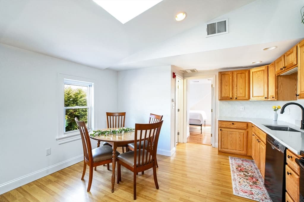 Condominium at 16 Lt Hauser Lane # 3, Falmouth MA 02540, Falmouth, photo 4 of 14