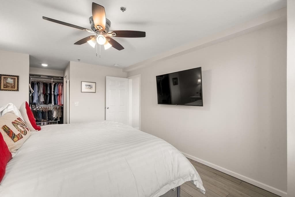 Condominium at 250 Hammond Pond Parkway # 604N, Newton MA 02467, Newton, photo 20 of 28